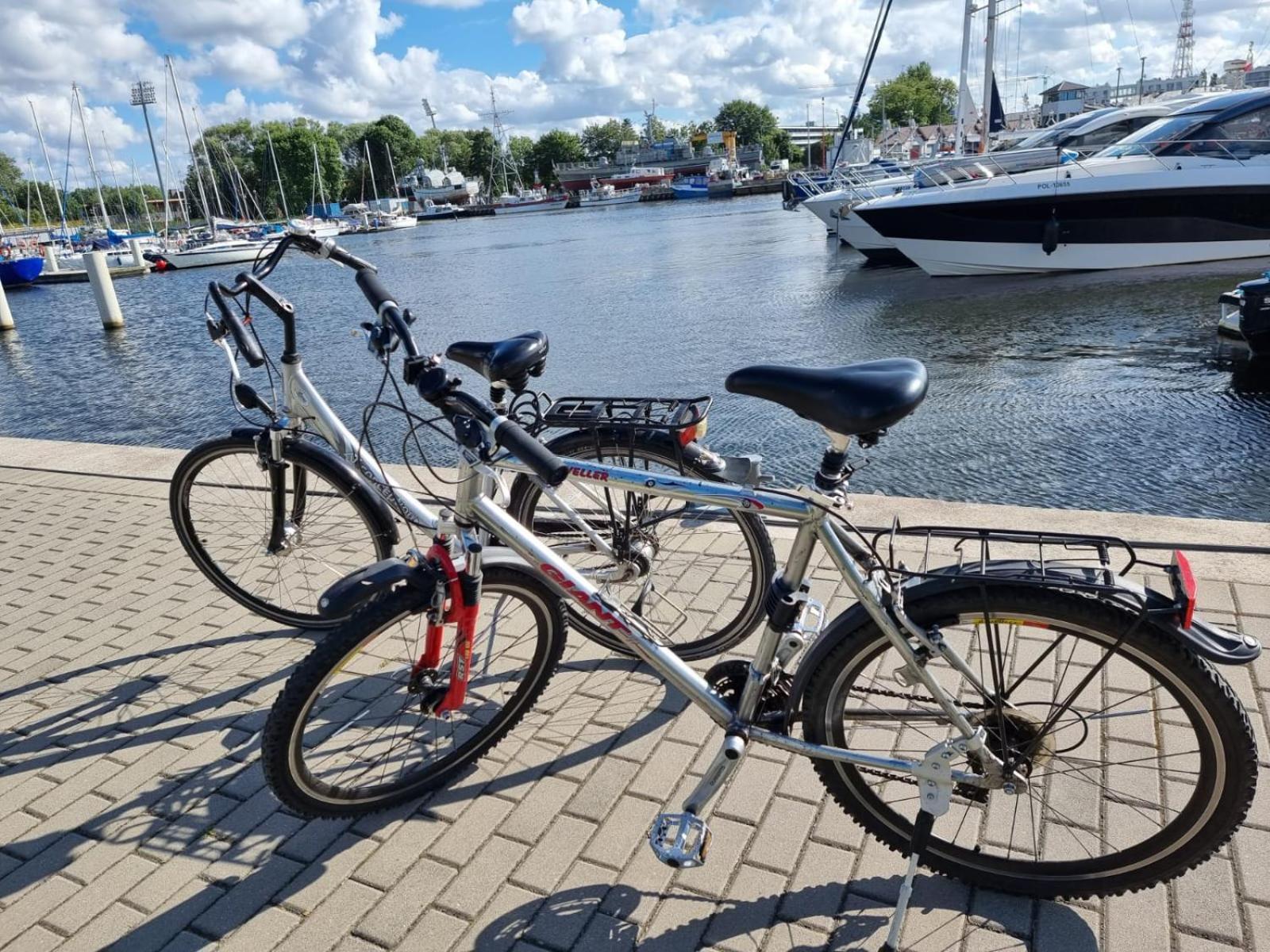 Kasprowicza 20A Basen, Silownia, Parking, Rowery